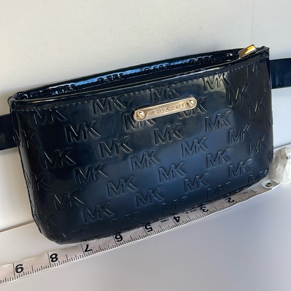 Micheal Kors Belt Bag main image 9